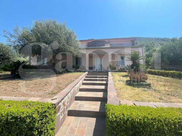 Villa Indipendente in vendita a Bellona, Campania