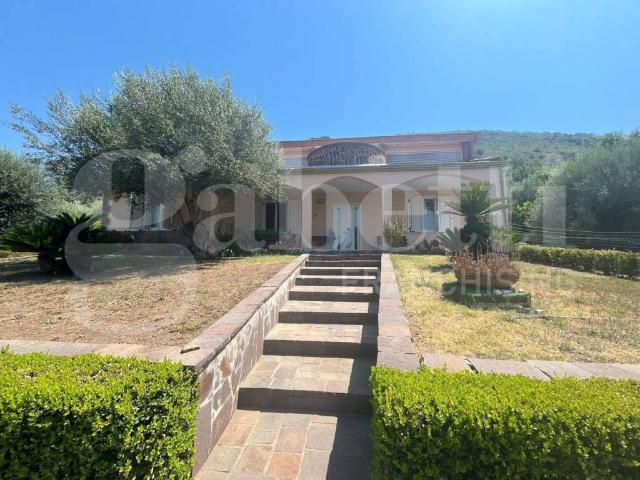 Villa Indipendente in vendita a Bellona, Campania