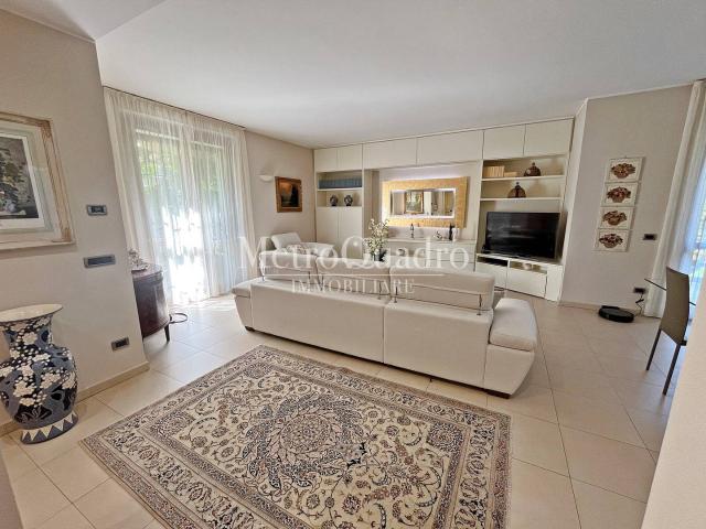 Villa Indipendente in vendita a Bellusco, Lombardia