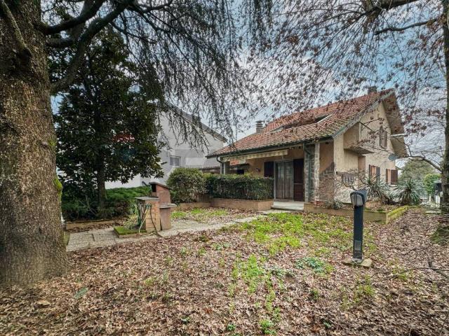 Villa Indipendente in vendita a Camuzzago, Bellusco