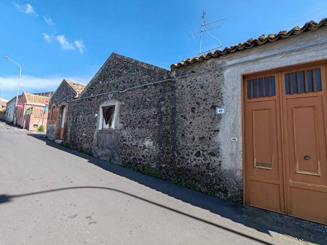 Villa Indipendente in vendita a Belpasso, Sicilia