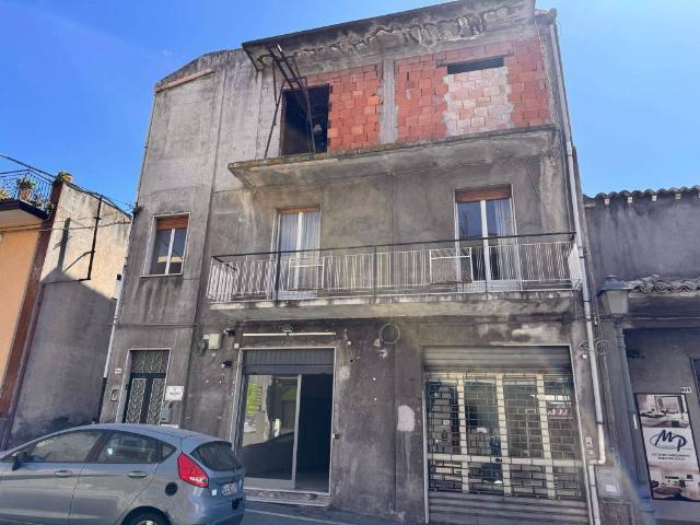 Villa Indipendente in vendita a Belpasso, Sicilia