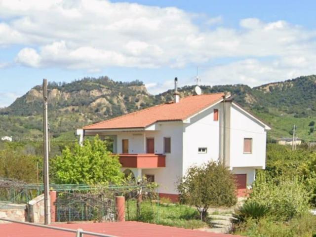Villa Indipendente in vendita a Calabria, Crotone