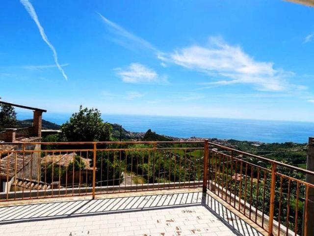Villa Indipendente in vendita a Calabria, Cosenza