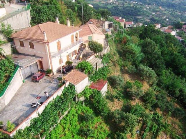 Villa Indipendente in vendita a Calabria, Cosenza