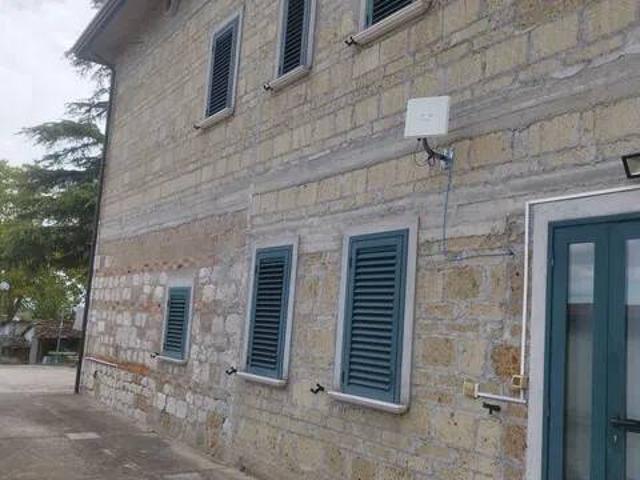 Villa Indipendente in vendita a Contrada San Vitale, Benevento