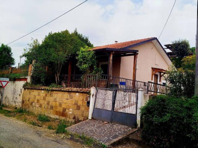 Villa Indipendente in vendita a Benevento, Campania