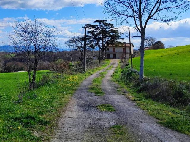 Villa Indipendente in vendita a Benevento, Campania
