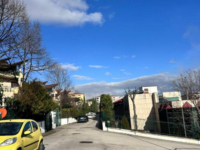 Villa Indipendente in vendita a Città 2000, Benevento