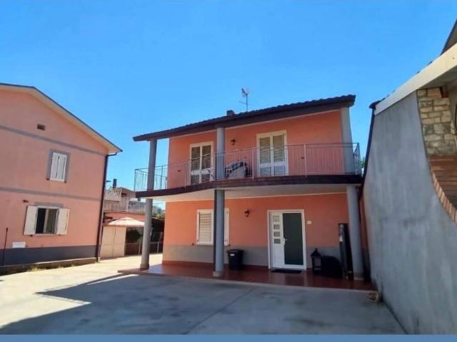 Villa Indipendente in vendita a Pacevecchia, Benevento