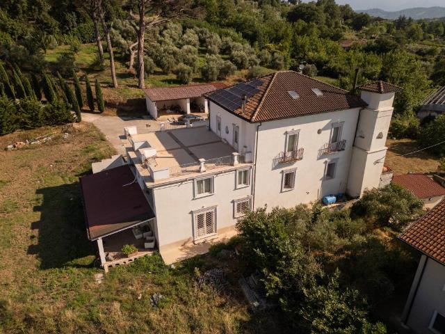 Villa Indipendente in vendita a Contrada San Vito, Benevento