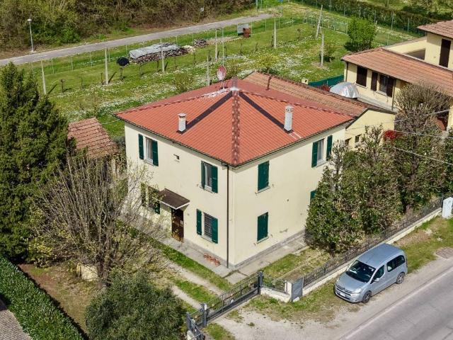 Villa Indipendente in vendita a Unione Reno Galliera, Bentivoglio