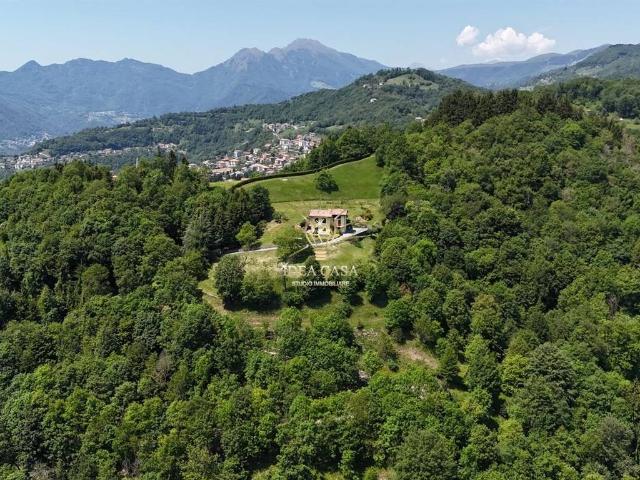 Villa Indipendente in vendita a Bröl, Berbenno