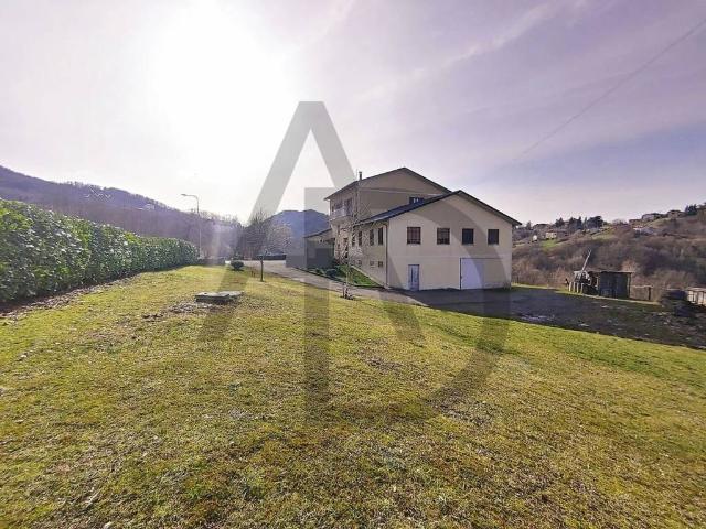 Villa Indipendente in vendita a Berceto, Reggio Emilia
