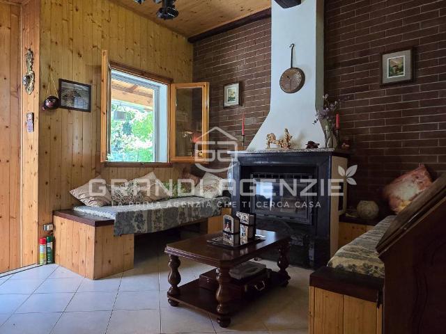 Villa Indipendente in vendita a Berceto, Reggio Emilia