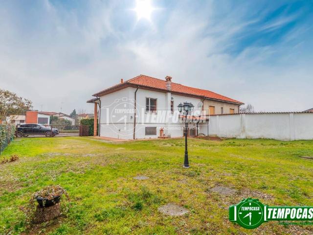 Villa Indipendente in vendita a Bereguardo, Lombardia