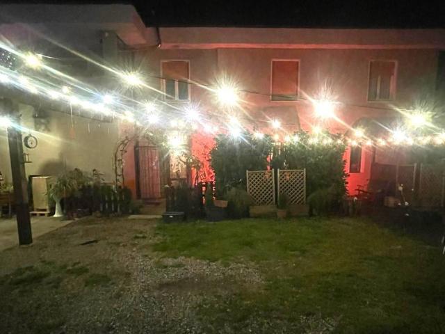 Villa Indipendente in vendita a Bereguardo, Lombardia