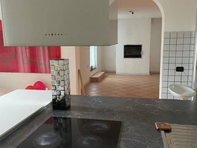 Villa Indipendente in vendita a Bereguardo, Lombardia