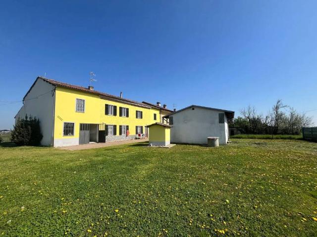 Villa Indipendente in vendita a Piemonte, Alessandria