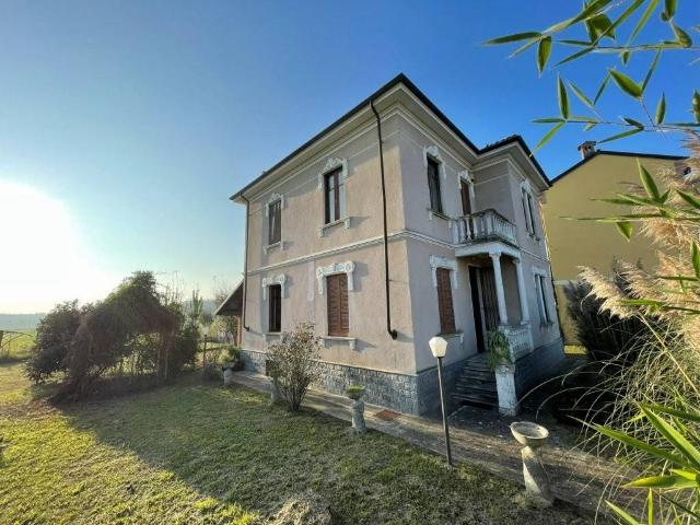 Villa Indipendente in vendita a Piemonte, Alessandria
