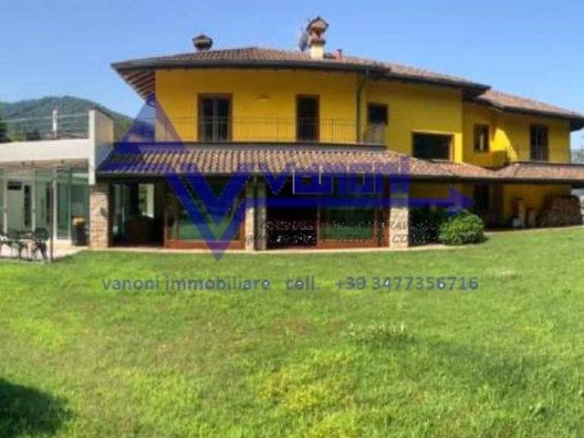 Villa Indipendente in vendita a Città Alta, Bergamo