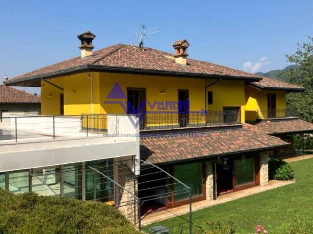 Villa Indipendente in vendita a Città Alta, Bergamo