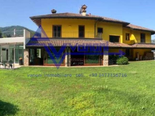 Villa Indipendente in vendita a Città Alta, Bergamo