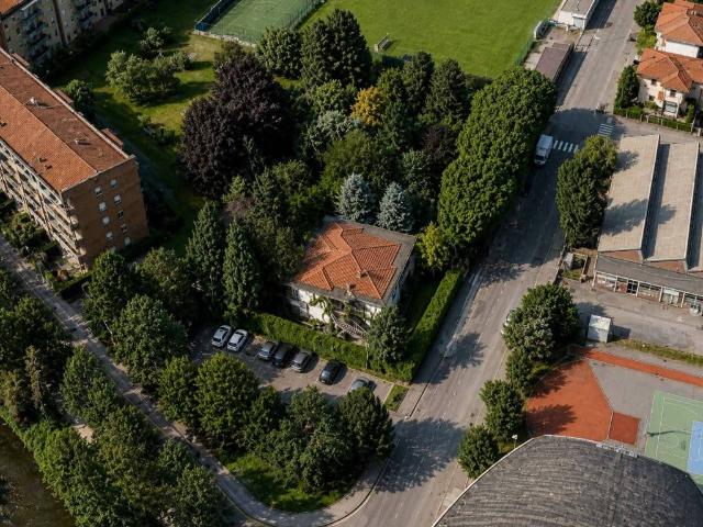 Villa Indipendente in vendita a Bergamo, Lombardia