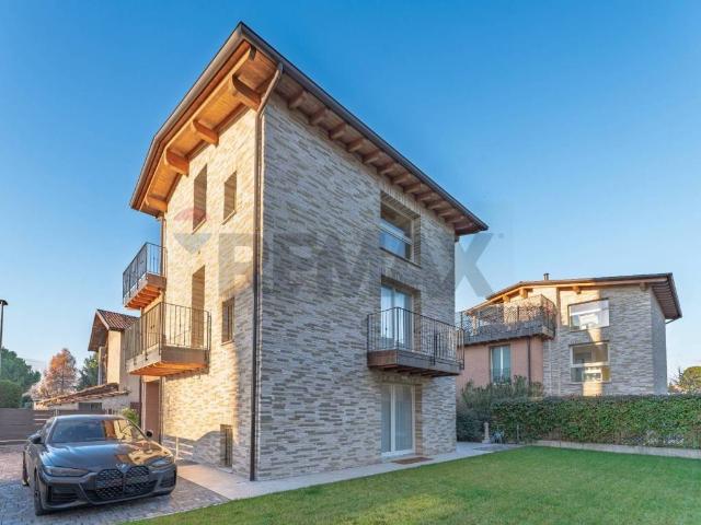 Villa Indipendente in vendita a San Tommaso, Bergamo