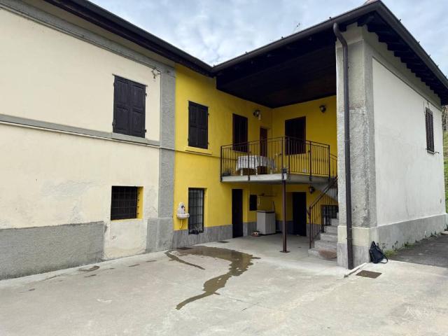 Villa Indipendente in vendita a Bergamo, Lombardia