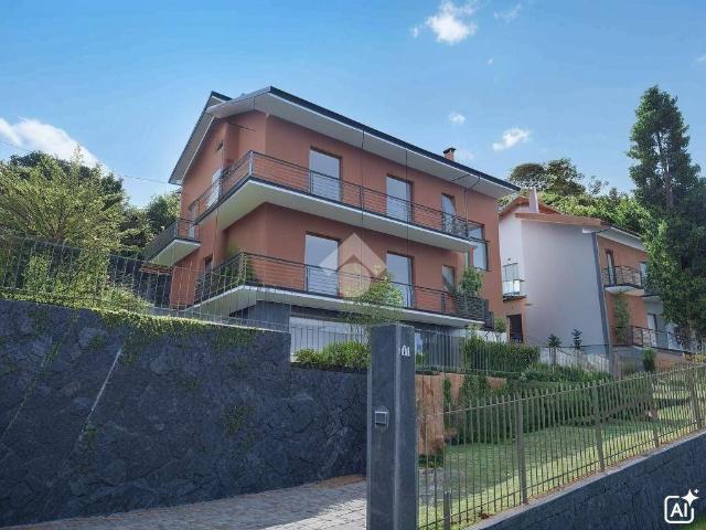 Villa Indipendente in vendita a Valverde, Bergamo