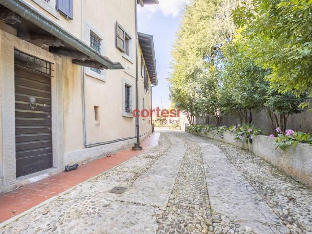 Villa Indipendente in vendita a Quintino Basso, Bergamo