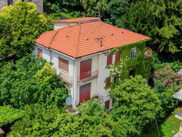 Villa Indipendente in vendita a Città Alta, Bergamo