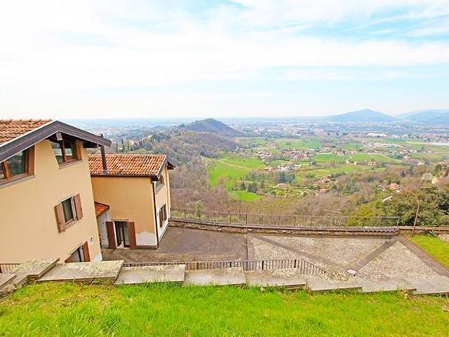 Villa Indipendente in vendita a San Sebastiano, Bergamo