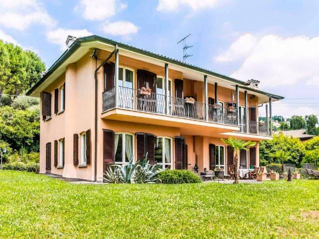 Villa Indipendente in vendita a Santa Grata, Bergamo