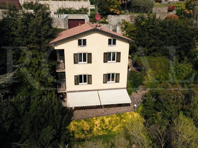 Villa Indipendente in vendita a Sudorno, Bergamo