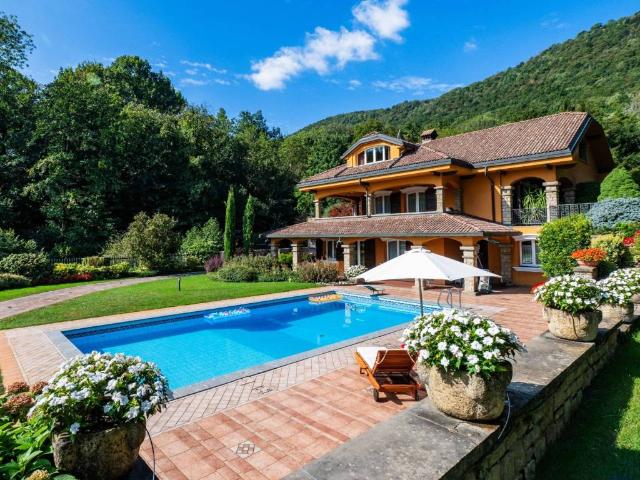 Villa Indipendente in vendita a Finazzi, Bergamo