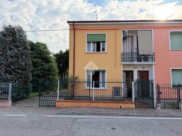 Villa Indipendente in vendita a Bergantino, Veneto