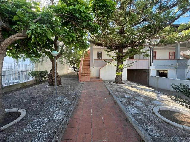 Villa Indipendente in vendita a Lido di Metaponto, Bernalda