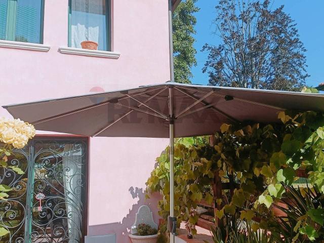 Villa Indipendente in vendita a Villanova, Bernareggio