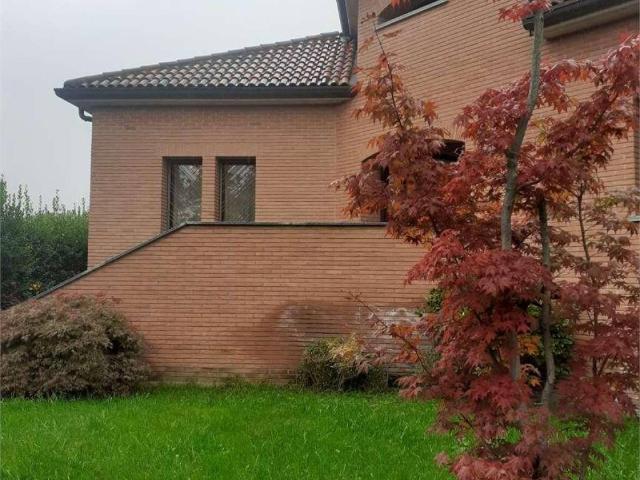 Villa Indipendente in vendita a Villanova, Bernareggio