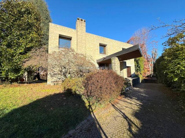 Villa Indipendente in vendita a Villanova, Bernareggio