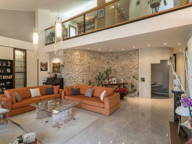Villa Indipendente in vendita a Villanova, Bernareggio
