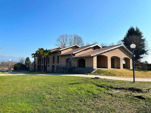 Villa Indipendente in vendita a Bernareggio, Lombardia