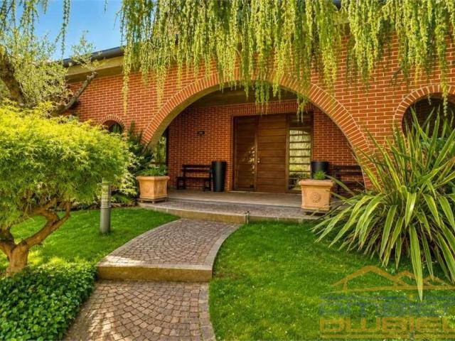 Villa Indipendente in vendita a Villanova, Bernareggio