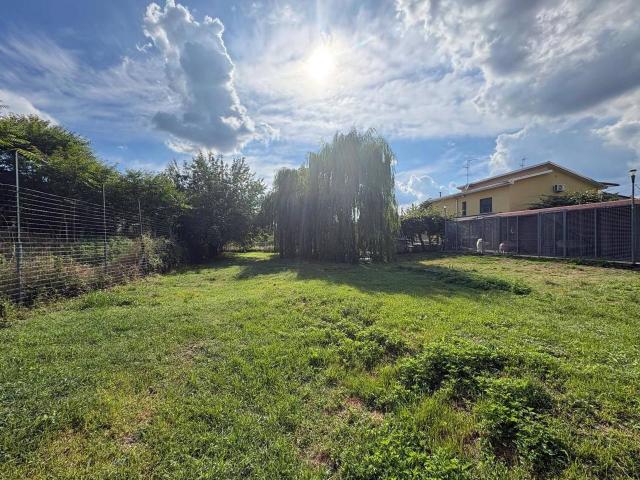 Villa Indipendente in vendita a Bernate Ticino, Lombardia