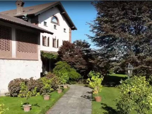 Villa Indipendente in vendita a Bernate Ticino, Lombardia