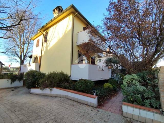 Villa Indipendente in vendita a Unione di Comuni della Romagna Forlivese, Bertinoro