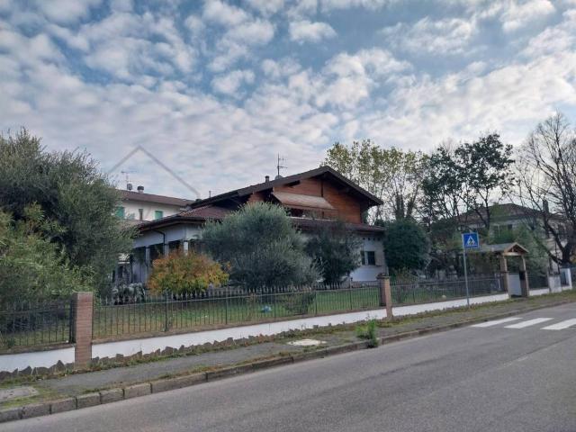 Villa Indipendente in vendita a Unione di Comuni della Romagna Forlivese, Bertinoro