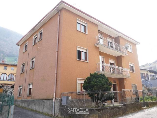 Villa Indipendente in vendita a Berzo San Fermo, Lombardia